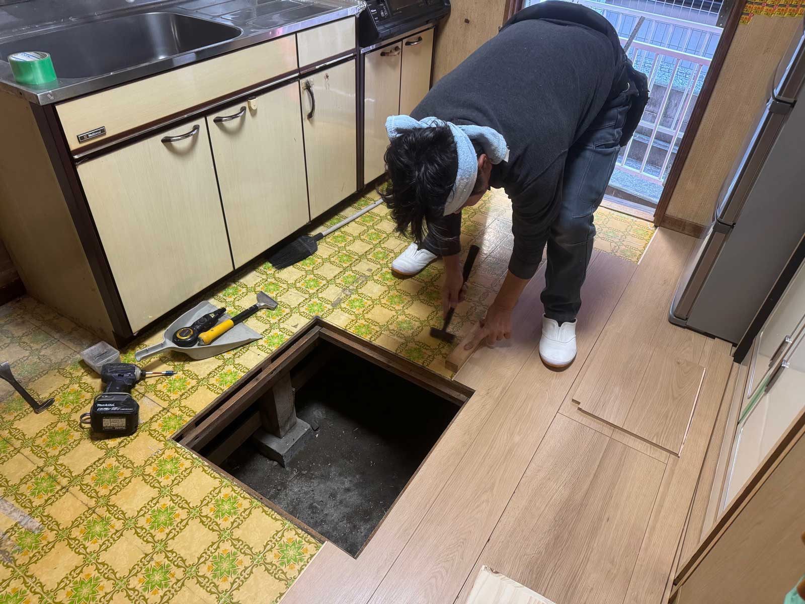 キッチンフローリング上張り1